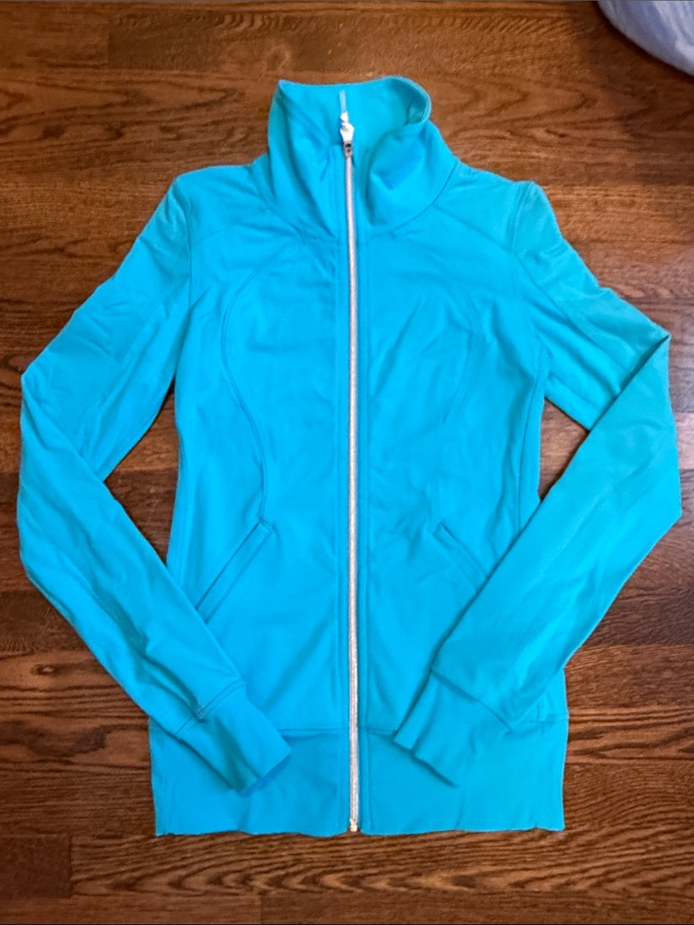Lululemon Women's Turquoise Zip-Front Active Jacket. Size 2